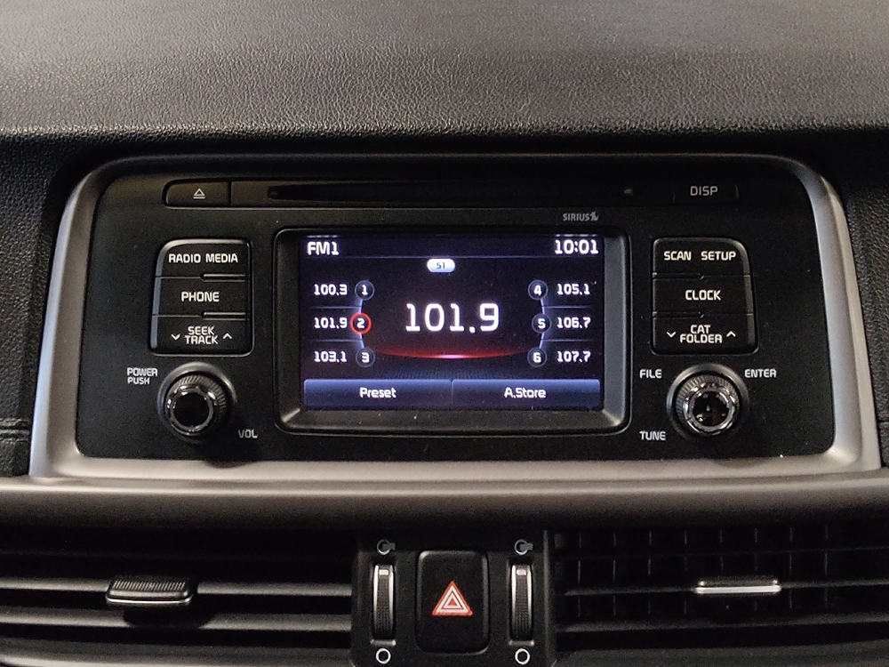 2017 Kia Optima LX - Photo 19