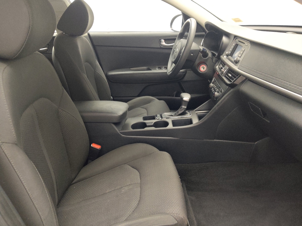 2017 Kia Optima LX - Photo 16