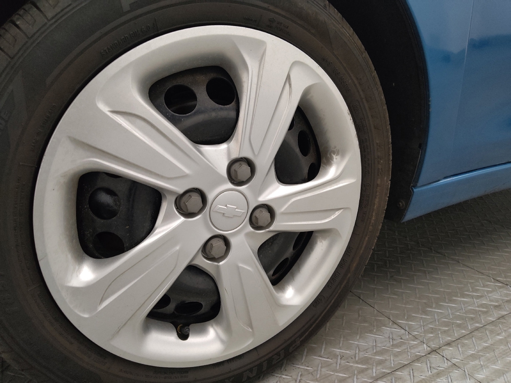 2021 Chevrolet Spark LS - Photo 24