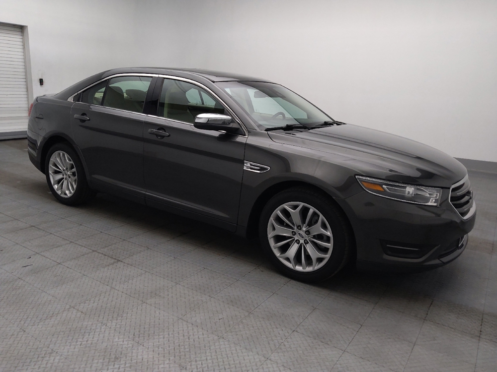 2019 Ford Taurus Limited - Photo 9