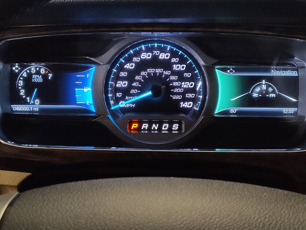 2019 Ford Taurus Limited - Photo 18