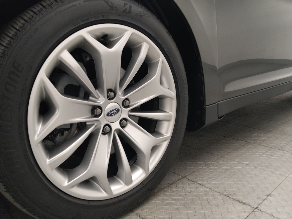 2019 Ford Taurus Limited - Photo 24