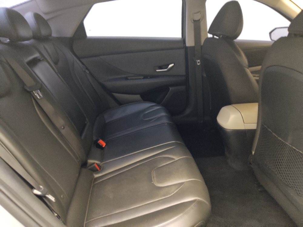 2021 Hyundai Elantra Limited - Photo 15