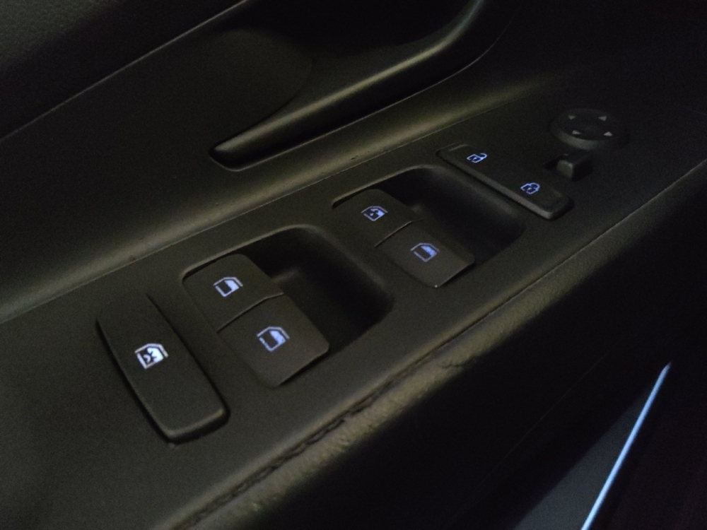 2021 Hyundai Elantra Limited - Photo 21