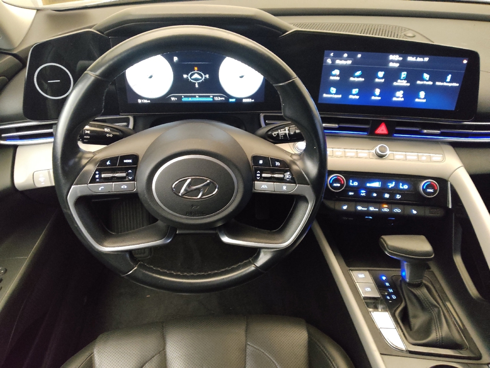 2021 Hyundai Elantra Limited - Photo 17