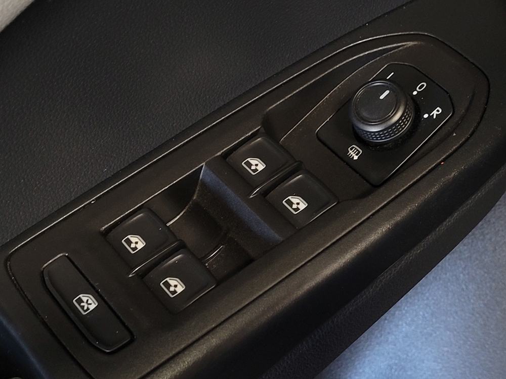 2024 Volkswagen Taos SE - Photo 21