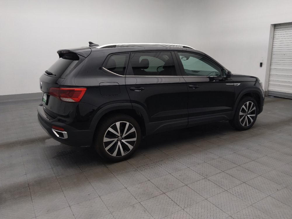 2024 Volkswagen Taos SE - Photo 8