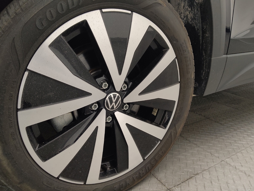 2024 Volkswagen Taos SE - Photo 24