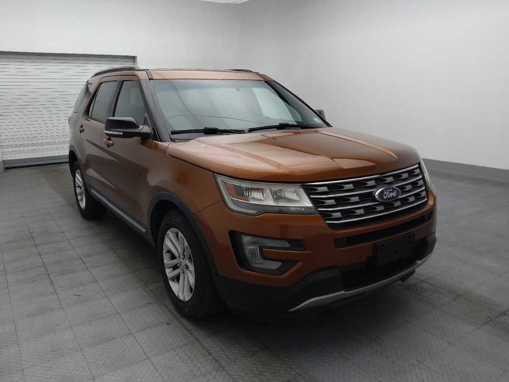 2017 Ford Explorer XLT - Photo 10