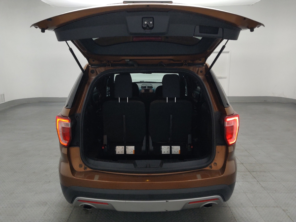 2017 Ford Explorer XLT - Photo 22