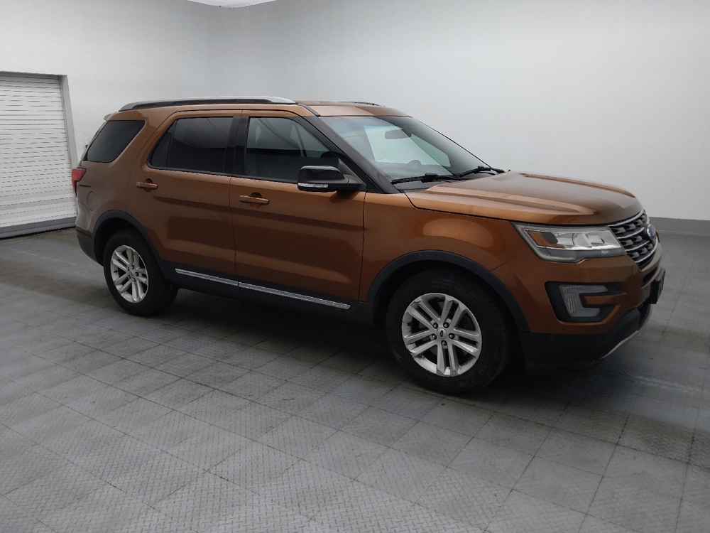 2017 Ford Explorer XLT - Photo 9