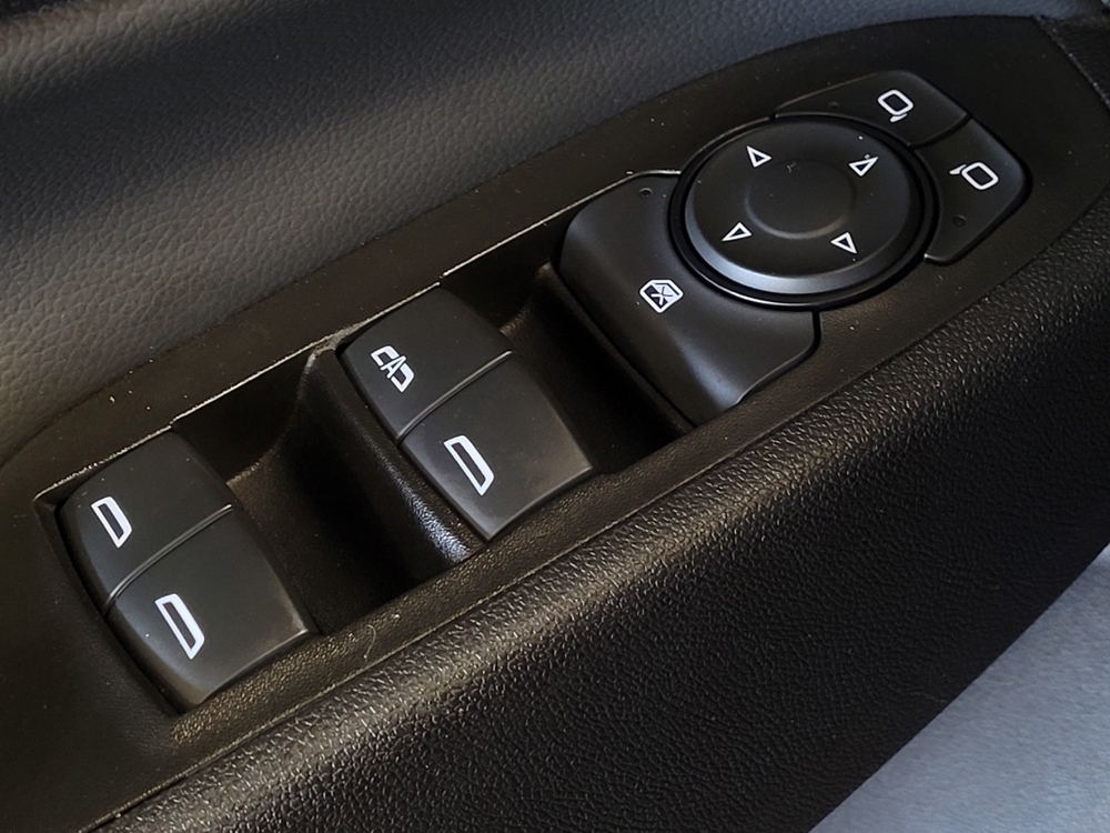 2024 Chevrolet Equinox LT - Photo 21