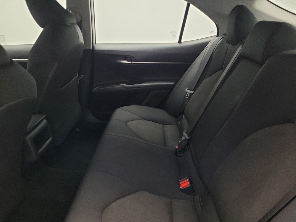 2021 Toyota Camry LE - Photo 14
