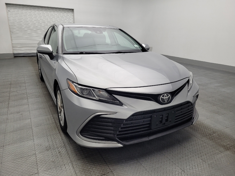 2021 Toyota Camry LE - Photo 11