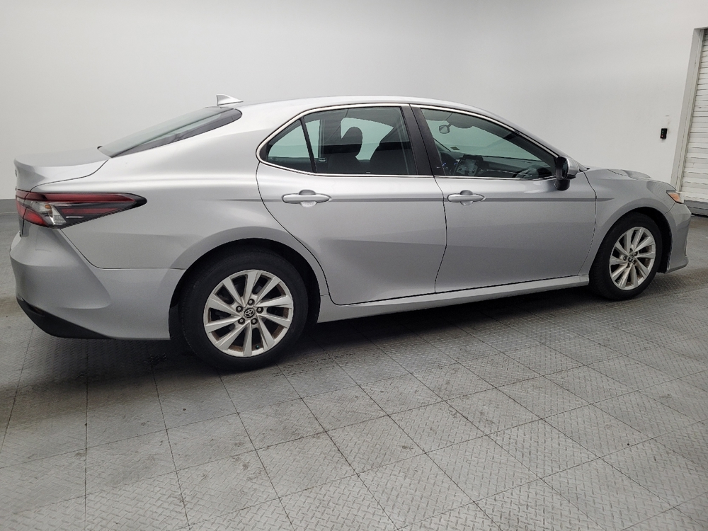 2021 Toyota Camry LE - Photo 8