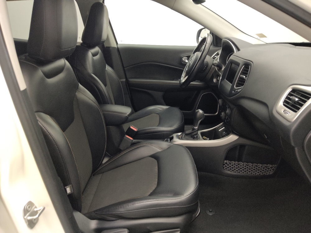 2020 Jeep Compass Latitude - Photo 16