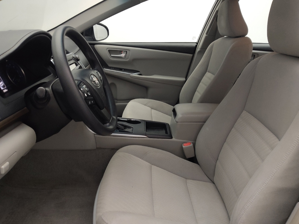 2016 Toyota Camry LE - Photo 13