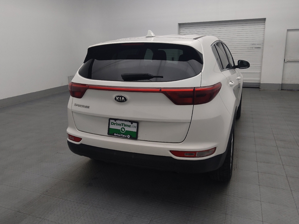 2017 Kia Sportage LX - Photo 6