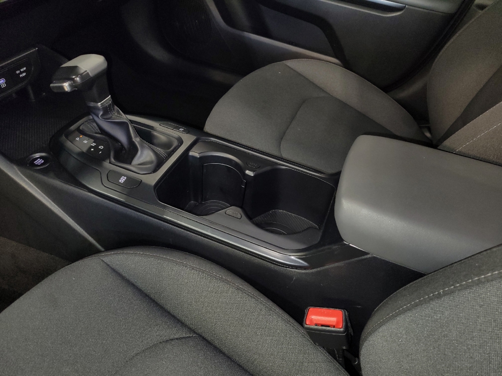 2025 Kia K4 LXS - Photo 20