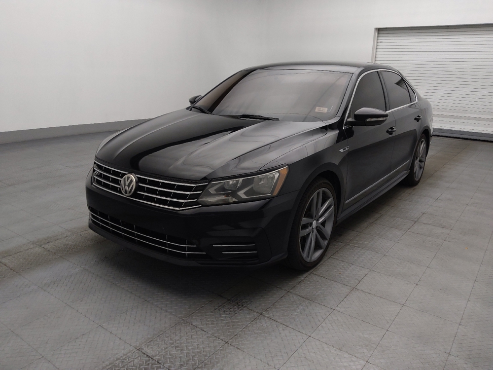2017 Volkswagen Passat R-Line