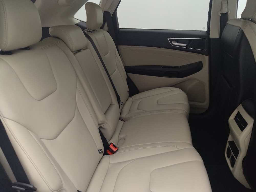 2018 Ford Edge Titanium - Photo 15