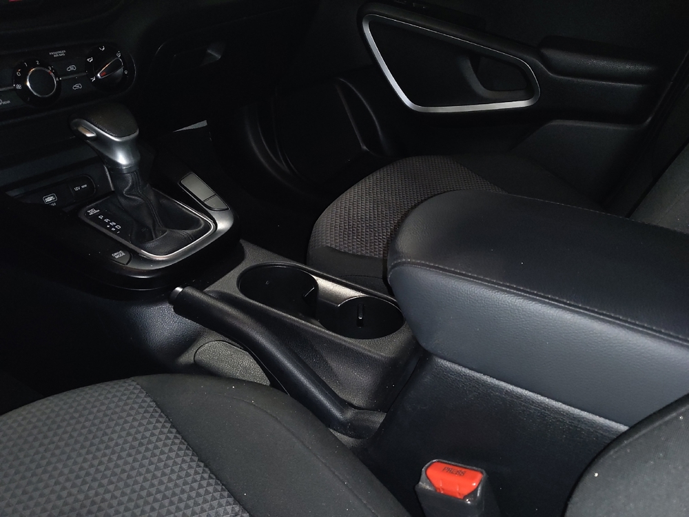 2022 Kia Soul LX - Photo 20
