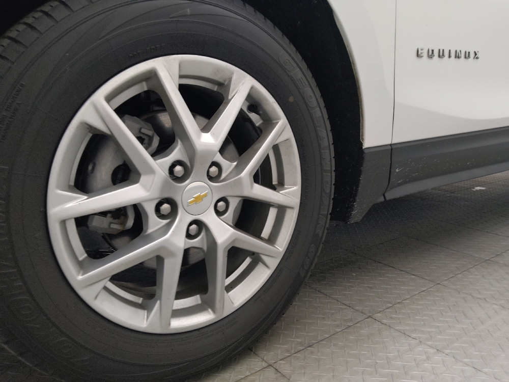 2022 Chevrolet Equinox LT - Photo 24