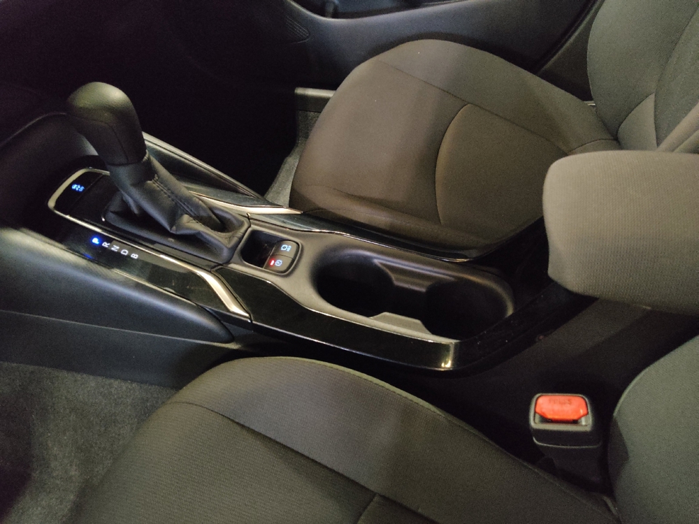 2021 Toyota Corolla LE - Photo 20