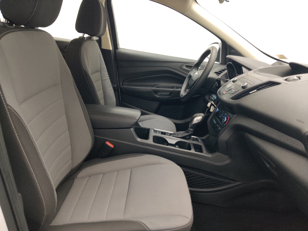 2019 Ford Escape S - Photo 16