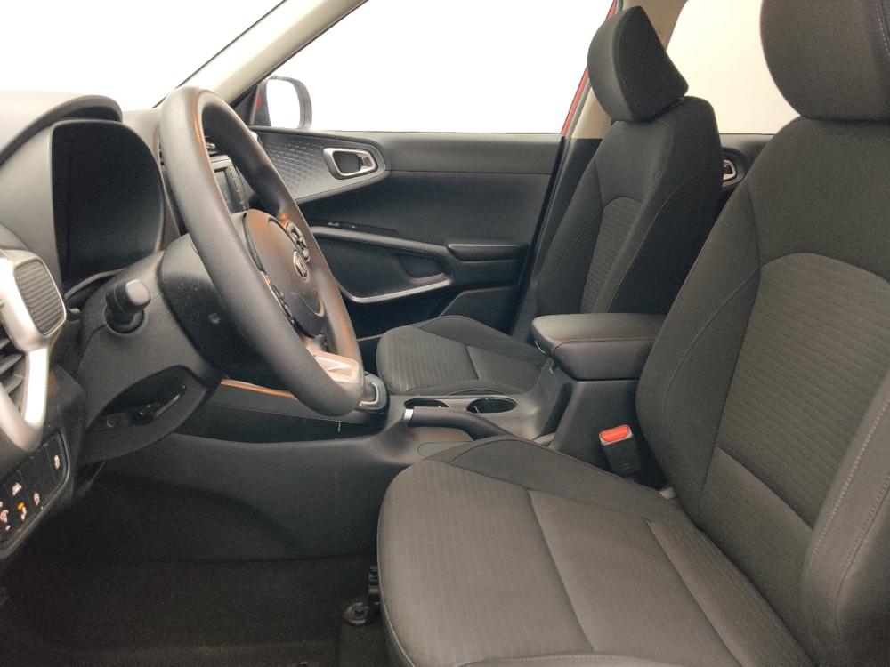 2021 Kia Soul S - Photo 13
