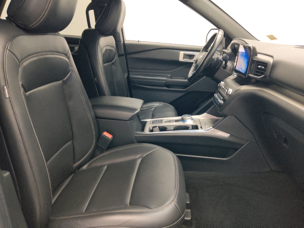 2020 Ford Explorer XLT - Photo 16