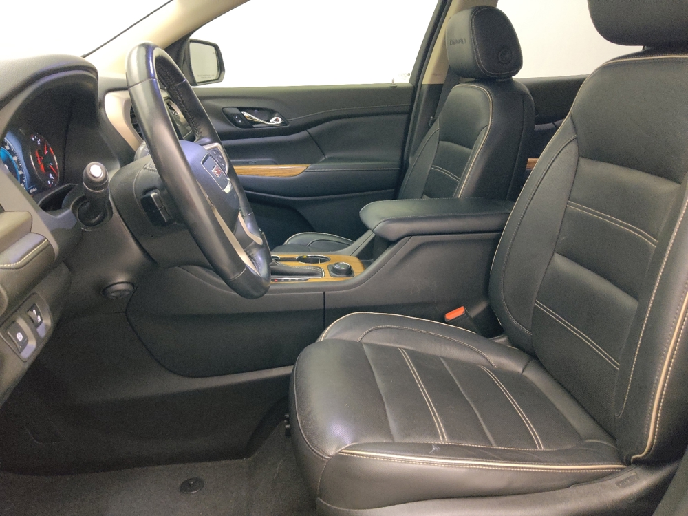 2019 GMC Acadia Denali - Photo 13