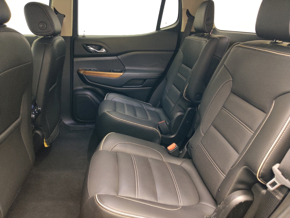 2019 GMC Acadia Denali - Photo 14