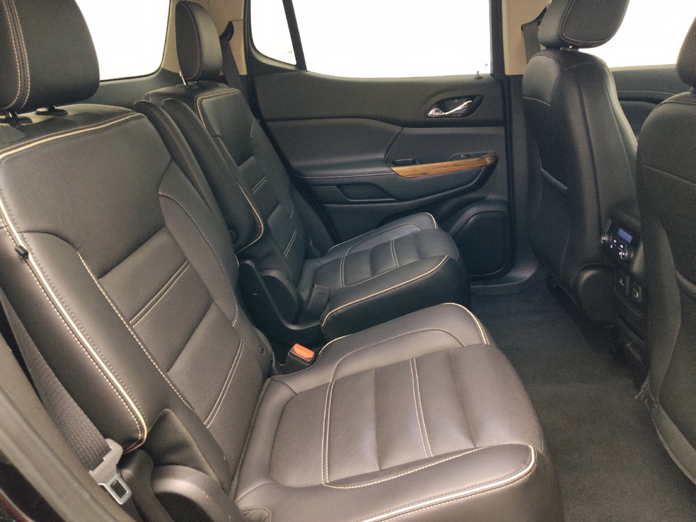 2019 GMC Acadia Denali - Photo 15