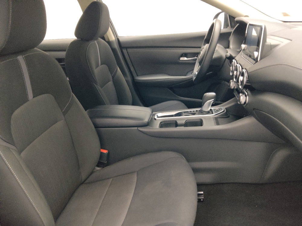 2025 Nissan Sentra SV - Photo 16