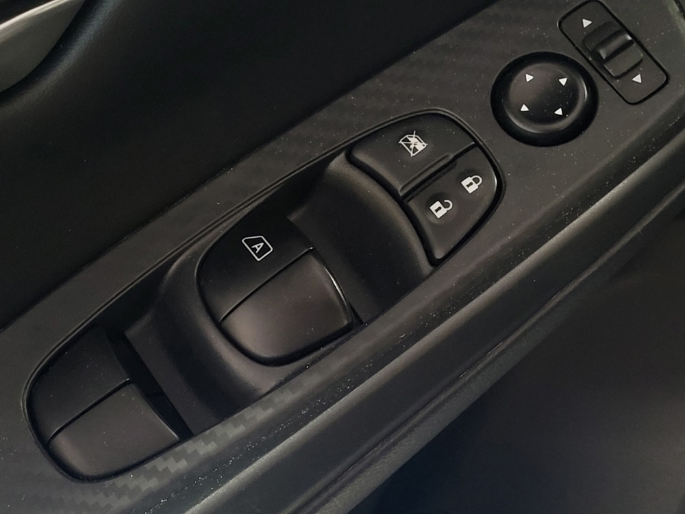 2025 Nissan Sentra SV - Photo 21
