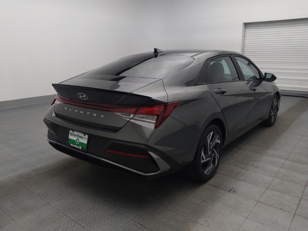 2025 Hyundai Elantra SEL - Photo 7