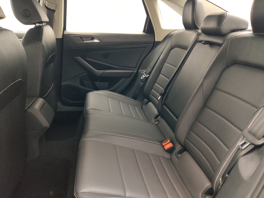 2024 Volkswagen Jetta SE - Photo 14
