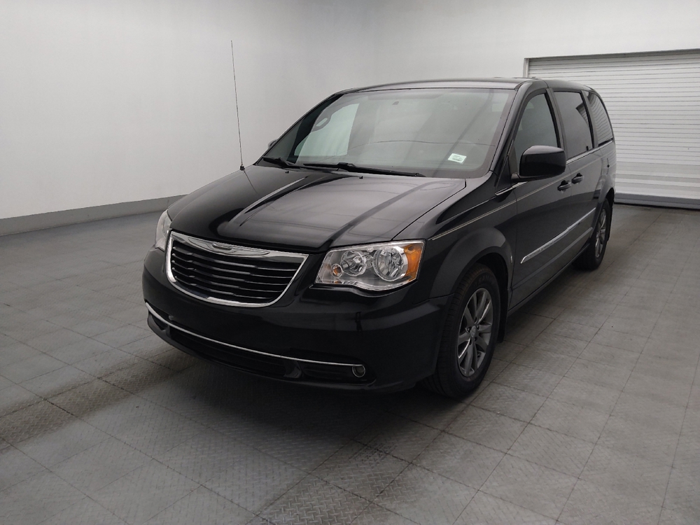 2014 Chrysler Town & Country S