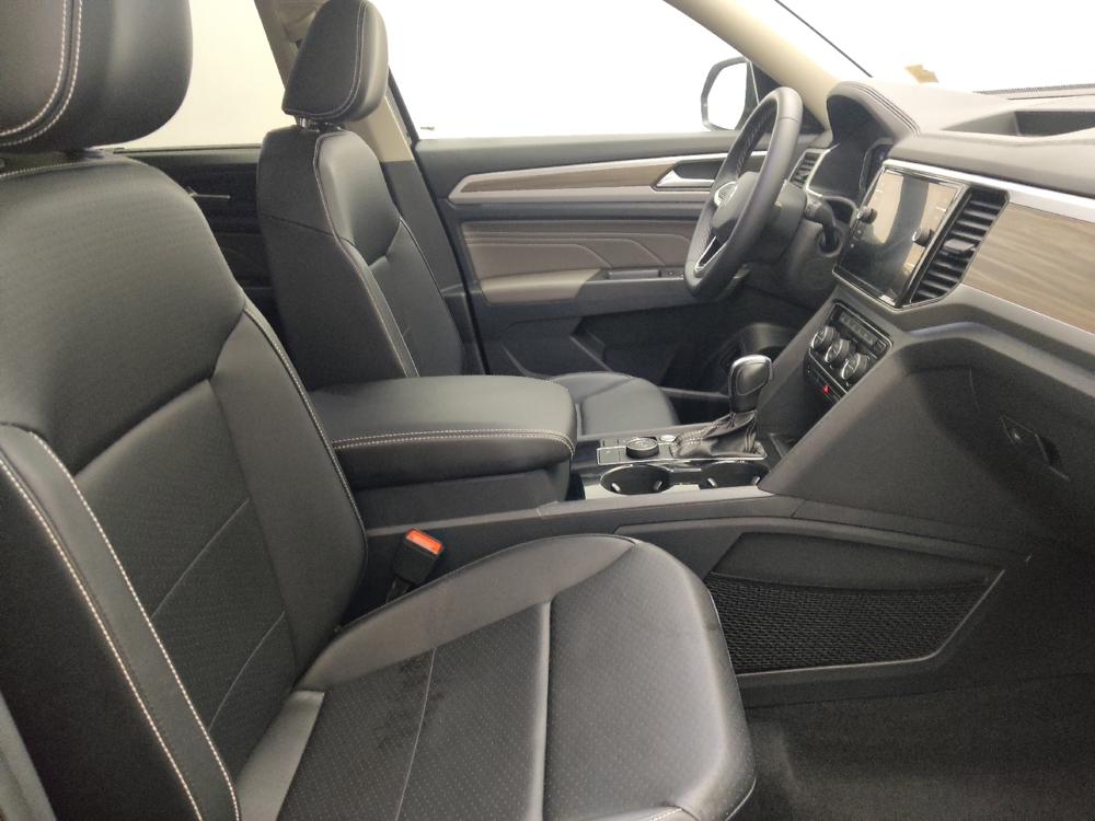 2022 Volkswagen Atlas SEL - Photo 16