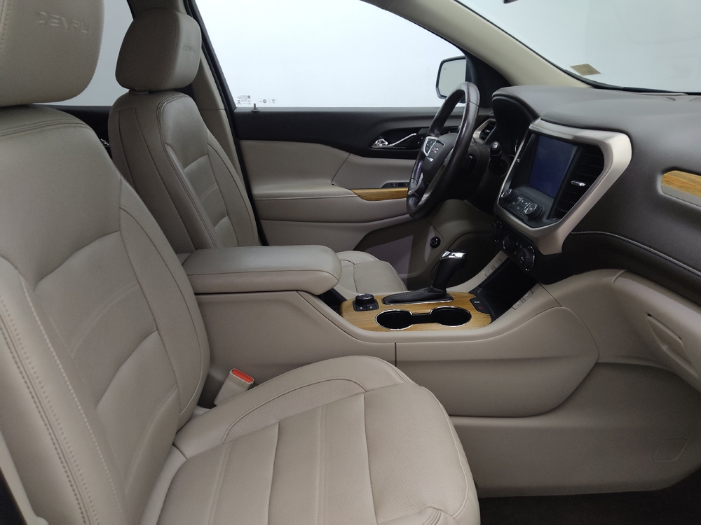 2017 GMC Acadia Denali - Photo 16