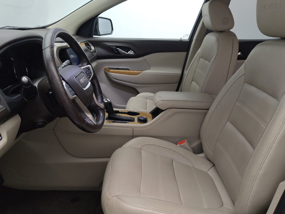 2017 GMC Acadia Denali - Photo 13