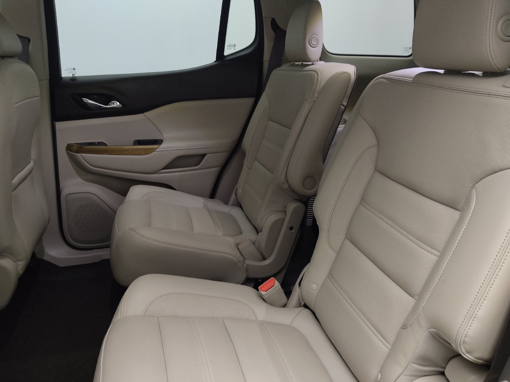 2017 GMC Acadia Denali - Photo 14