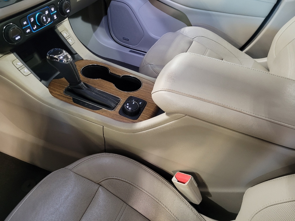 2017 GMC Acadia Denali - Photo 20
