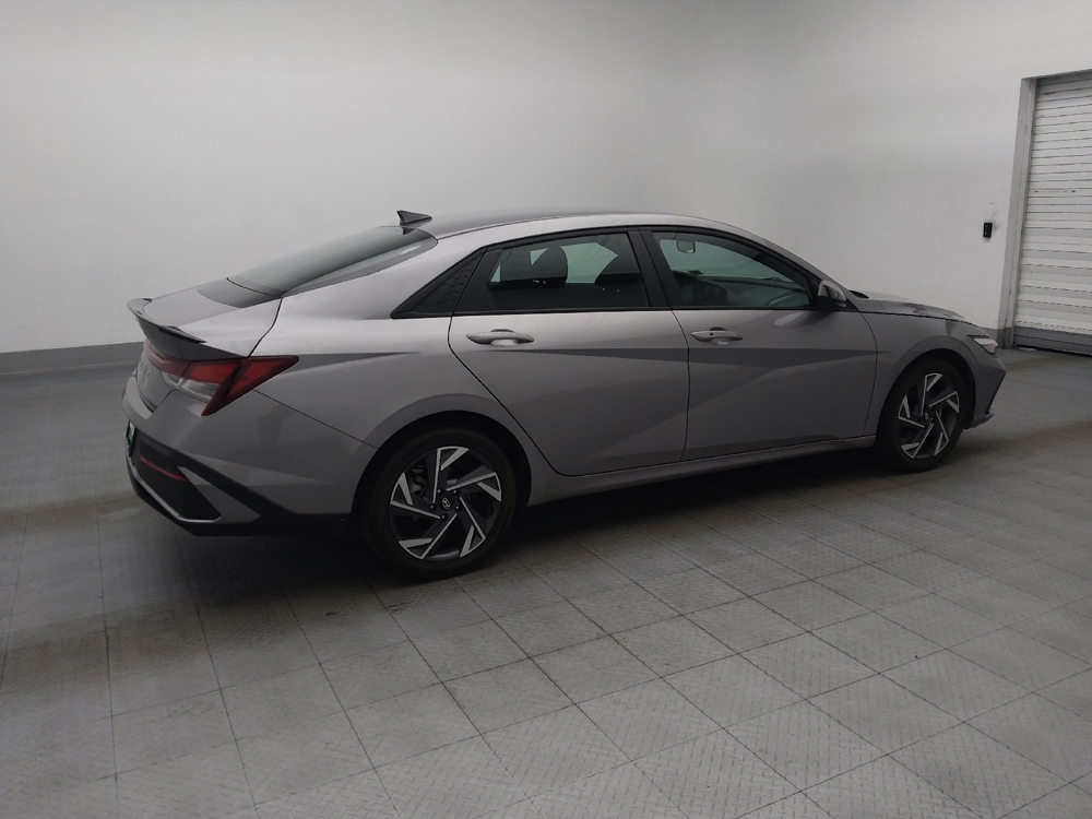 2025 Hyundai Elantra SEL - Photo 8