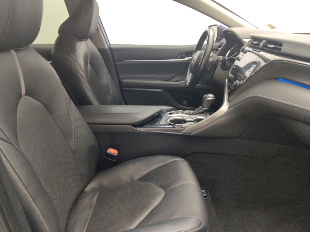 2019 Toyota Camry XSE - Photo 16