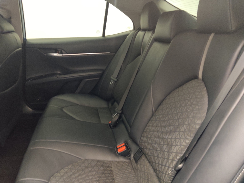 2019 Toyota Camry XSE - Photo 14