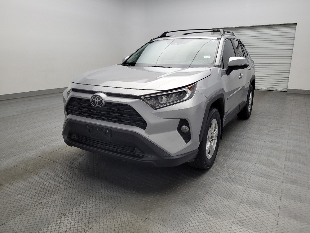 2019 Toyota RAV4 XLE's photo