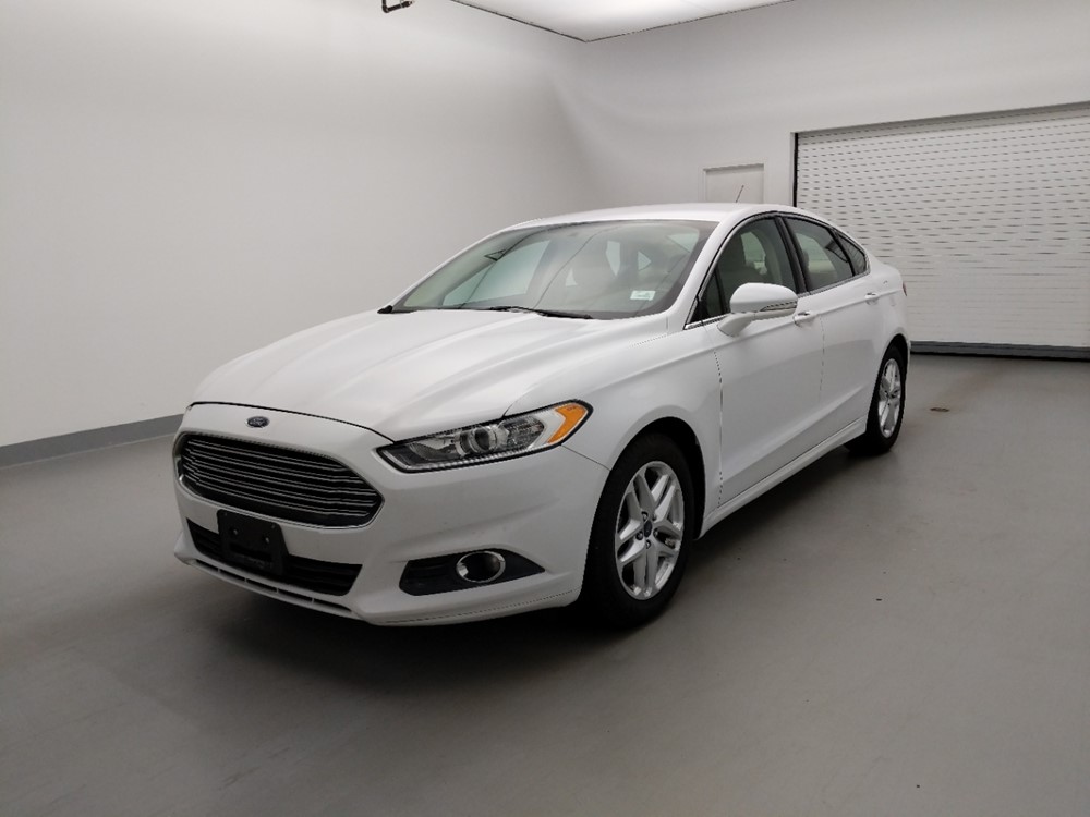 Used 2016 Ford Fusion Driver Front Bumper