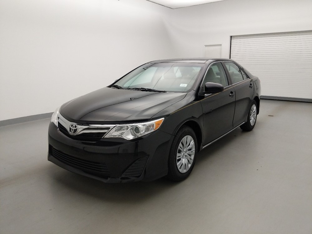 Used 2013 Toyota Camry Driver Front Bumper